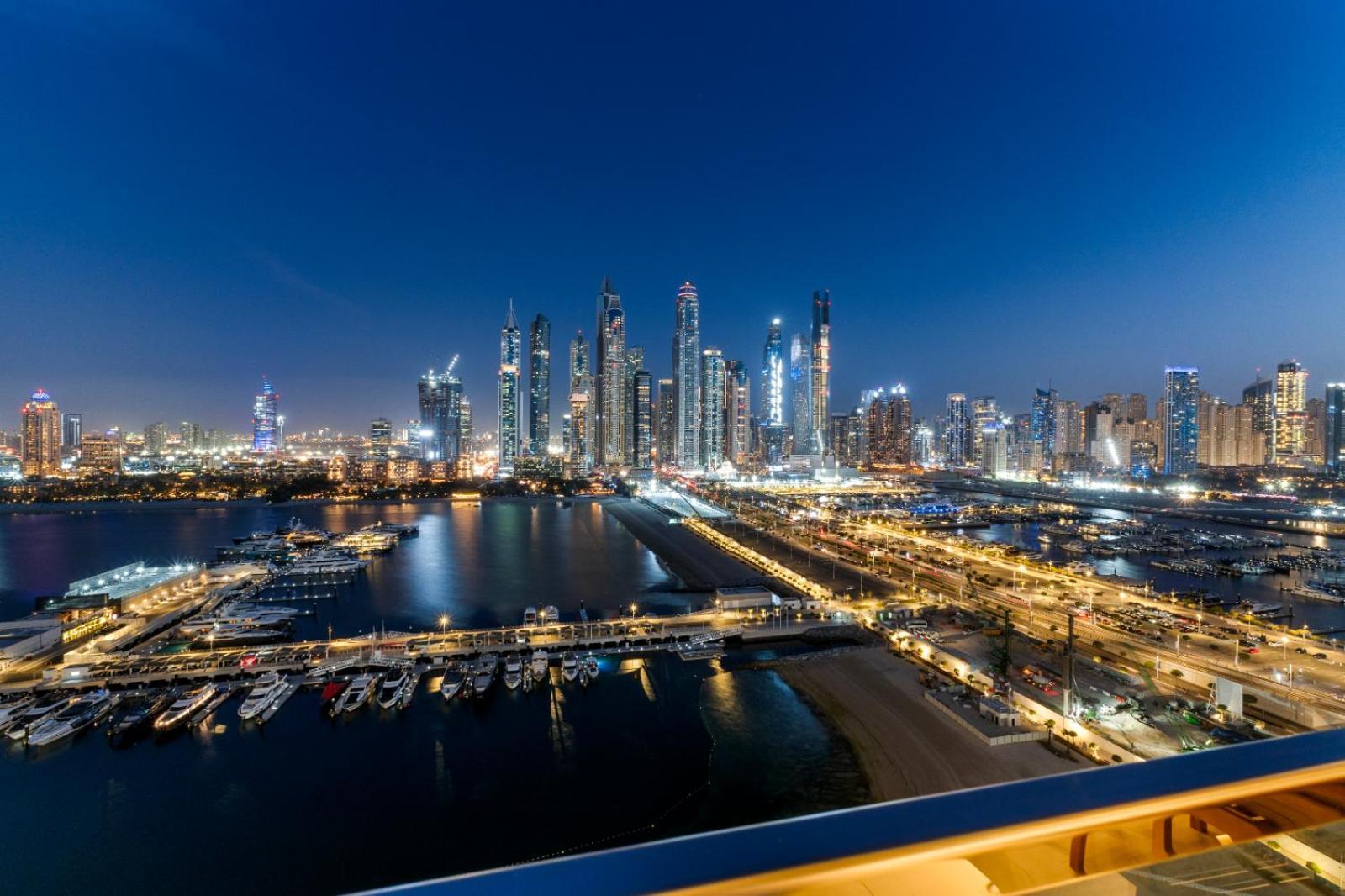Full Sea View & Skyline - 4br Lux Beachfront